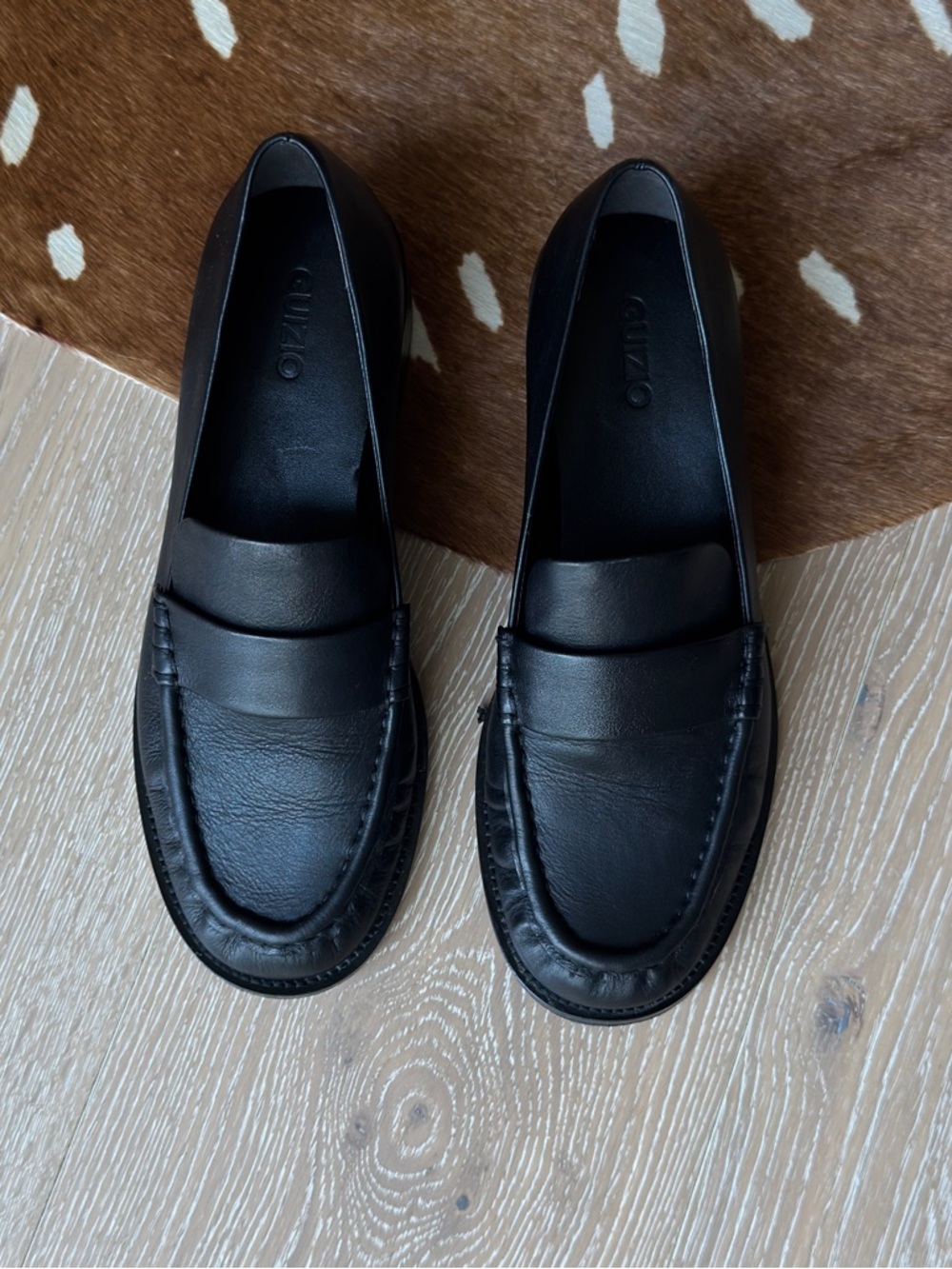 Guizio Black Leather Loafers